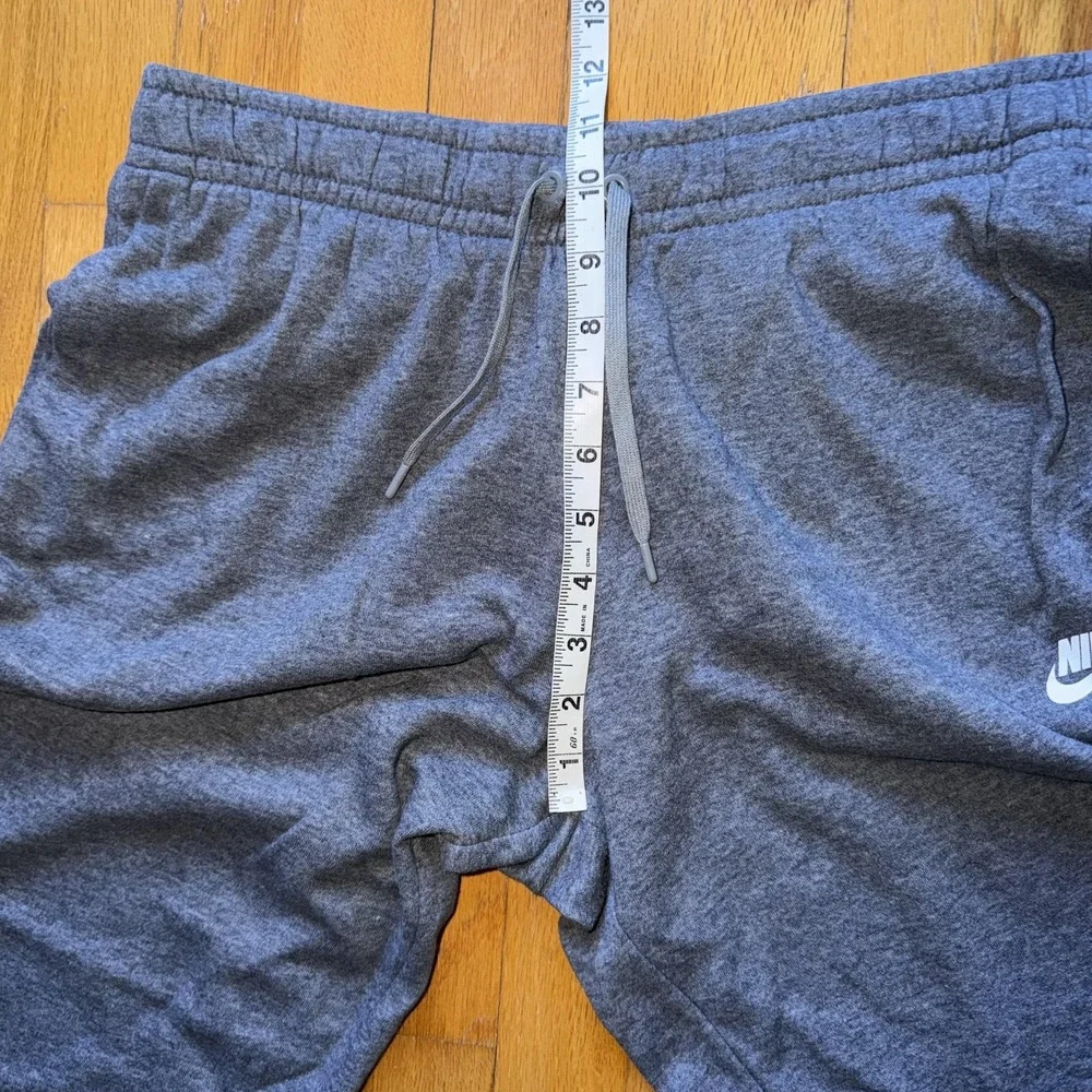 Nike Pants Mens M Gray Fleece Joggers‎ Sweatpants Swoosh Logo Pockets Athletic